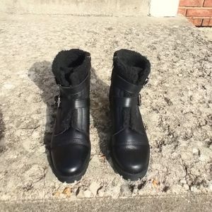 EUC Winter Moto Boots, 2 Buckles & Zipper size 8